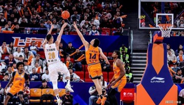 半岛体育-北京男篮伤兵满营惨败上海 浙江、深圳绝杀与反绝杀 天津4连胜